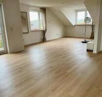 Schöne moderne DG-Wohnung in Brakel