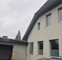 Zweifamilienwohnhaus - 220.000,00&nbsp;EUR Kaufpreis, ca.&nbsp; 393,00&nbsp;m&sup2; in Ahlerstedt (PLZ: 21702)