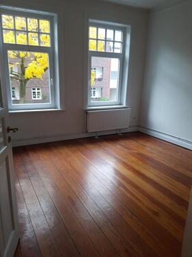 Foto - Altbau-Dreizimmerwohnung mit Wohnküche und Balkon in Fuhlsbüttel