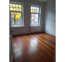 Altbau-Dreizimmerwohnung mit Wohnküche und Balkon in Fuhlsbüttel - Hamburg Alsterdorf