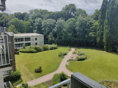 Foto - Stilvolle 2-Zi-Wohnung mit gehobener Innenausstattung, neuer EBK (Siemens) in Aachen-Laurensberg