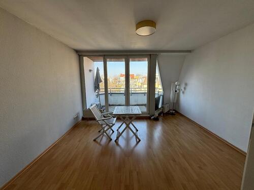 Foto - Helle 2-Zimmer-Wohnung mit Westbalkon ab sofort- 28.5.26