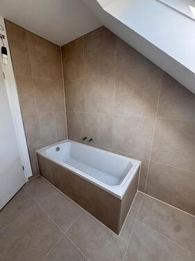 Foto - 4-Zimmer Wohnung - 1.100,00&nbsp;EUR Kaltmiete, ca.&nbsp; 105,00&nbsp;m&sup2;