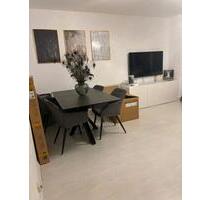 Helle 2-Zimmer WG mit Balkon Wannenbad mit Fenster 1.OG in Ahlem - Hannover Linden-Limmer