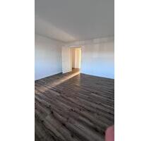 Helle & ruhige 2 Zimmerwohnung - DuscheAbstellraumAufzug - Erfurt Andreasvorstadt