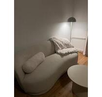 UNTERMIETE Schöne voll möbilierte 2-Zimmer-Wohnung in Wandsbek - Hamburg