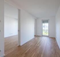 Gut ausgestattete Neubau-Wohnung mit EBK und Süd-Balkon - Ludwigsfelde
