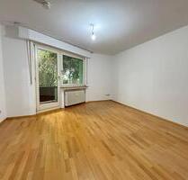 Sehr großzügige 1-Zimmer-Wohnung mit sonnigem Südbalkon im begehrten Westend - Frankfurt am Main Bockenheim