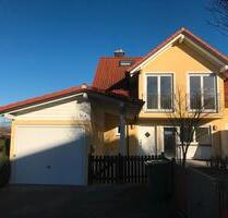 Doppelhaushälfte in idyllischer und ruhiger Ortsrandlage - Eching