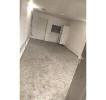Lagerraum ca. 25 m² mit Schwerlastregalen in ruhigem Dreiparteien - Lindlar