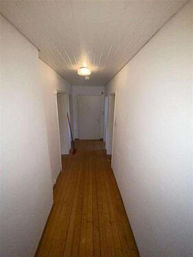 Foto - 3 ZKB Dachgeschosswohnung mit moderner Einbauküche