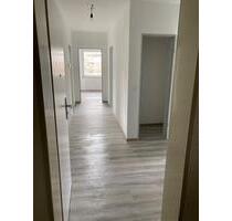 Schöne 3 Zimmer 77 qm mit Balkon - Neuenrade