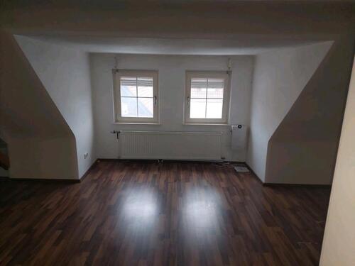 Foto - 1.5 Zimmer Dachgeschoßwohnung zur Miete in Kelsterbach