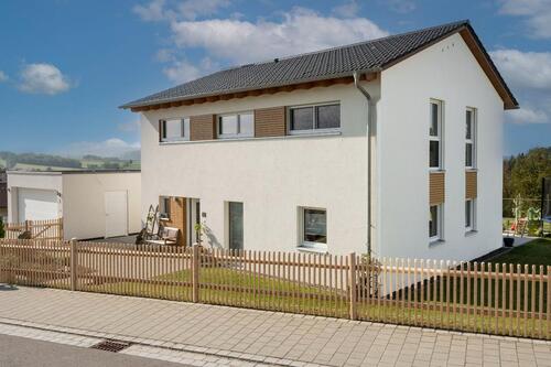 Foto - Exklusives KfW 40+ Haus mit großem Garten