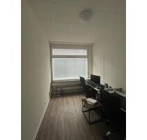 Büro in Lörrach zu vermieten - 270,00&nbsp;EUR Kaltmiete, ca.&nbsp; 18,00&nbsp;m&sup2; in Lörrach (PLZ: 79540) Salzert