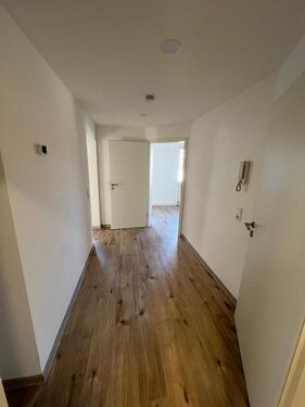 Foto - Sanierte 4-Zimmer Wohnung mit Stellplatz & Keller