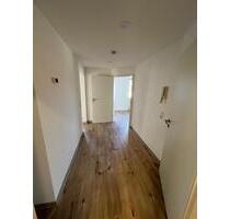 Sanierte 4-Zimmer Wohnung mit Stellplatz & Keller - Kaufungen