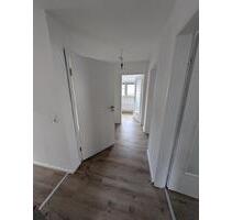 Haben anzubieten: 2,5-Zimmer-Wohnung (55m²) in Kleinostheim