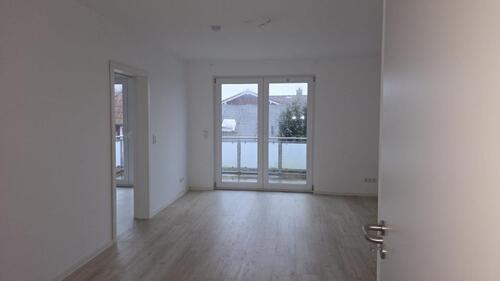 Foto - Moderne 3-Zimmer-Wohnung mit Balkon, Carport und Kellerraum