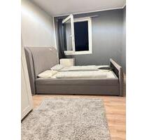 Zimmer Wohnung - 1.000,00 EUR Kaltmiete, ca. 24,00 m² in München (PLZ: 80809) Am Riesenfeld Zimmer Wohnung - 1.000,00 EUR Kaltmiete, ca. 24,00 m² in München (PLZ: 80809) Am Riesenfeld