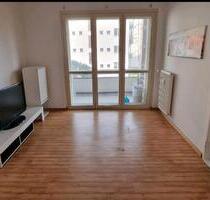 Helle 2-Zimmer-Wohnung mit Balkon in SpandauHaselhorst - Berlin
