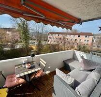 Helle 2-Zimmer Wohnung mit Balkon in Esslingen-Pliensvorstadt - Esslingen am Neckar Pliensauvorstadt
