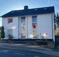 Zweifamilienhaus mit Gewerbeoption im Erdgeschoss in Eschweiler