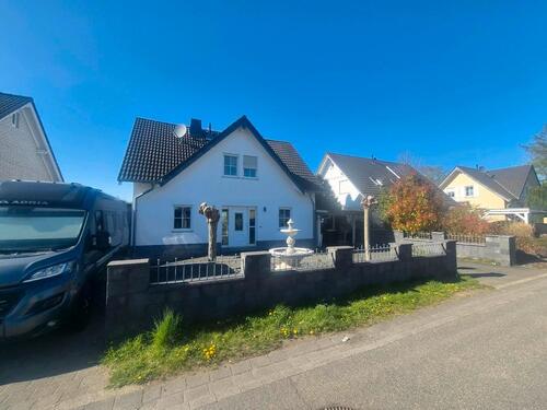 Foto - 5 Zimmer Einfamilienhaus zum Kaufen in Hennef (Sieg)