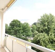 2-Zimmerwohnung mit Aufzug - 300,00 EUR Kaltmiete, in Chemnitz (PLZ: 09119) Kapellenberg