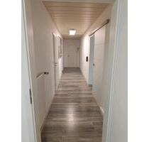 Einliegerwohnung neu renoviert - 940,00&nbsp;EUR Kaltmiete, ca.&nbsp; 85,00&nbsp;m&sup2; in Mitterfels (PLZ: 94360)