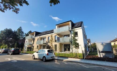 Foto - NEU WOHNEN & LEBEN! 3-Zimmerwohnung mit Einbauküche und Balkon in Alterlangen