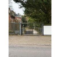 Tiefgaragenstellplatz mit elektr. Rolltor Decksteiner Gleueler - Köln Lindenthal