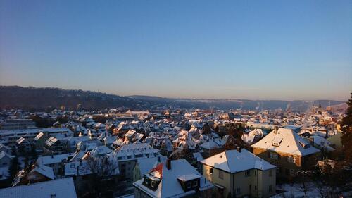 Foto - Top Lage ! 3-Zi.-Whg in ES in energet. saniert. Haus