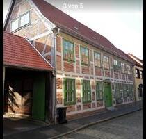 Mehrfamilienhaus - 285.000,00&nbsp;EUR Kaufpreis, ca.&nbsp; 180,00&nbsp;m&sup2; in Bützow (PLZ: 18246)