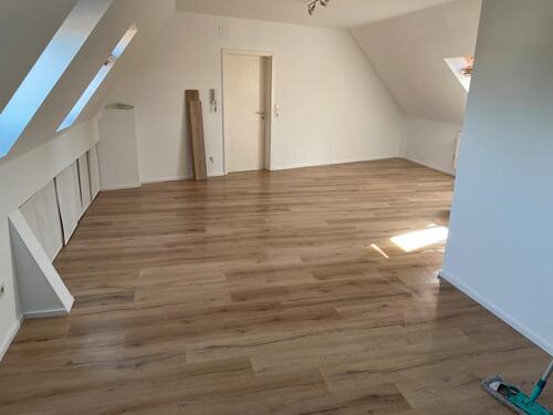 Foto - 1 Zimmer Dachgeschoßwohnung zur Miete in Petersaurach