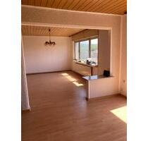 Helle 3,5 ZKB Wohnung, 95 qm, ruhige Lage - Püttlingen