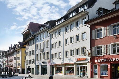 Foto - Schöne 4-Zimmer-Wohnung in der Kaiserstraße (Fußgängerzone) in Waldshut zu vermieten!