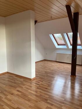Foto - 3,5 Zimmer Dachgeschosswohnung zu vermieten