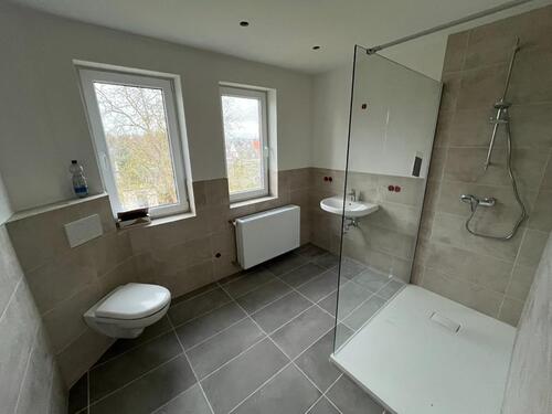 Foto - Erstbezug nach Sanierung: 3-Zi.-Wohnung mit Balkon