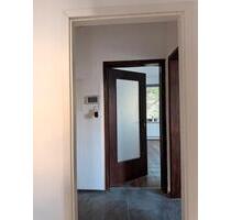 Schöne 3 Zimmer Wohnung in Frankfurt - Preungesheim - Frankfurt am Main Nord-Ost