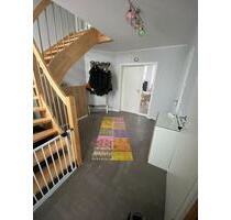 Einziehen und Wohnen - Modernes EFH mit Garten & Doppelgarage - Oederan