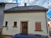 Foto - Charmantes Reihenendhaus mit großem Potenzial in Weiskirchen