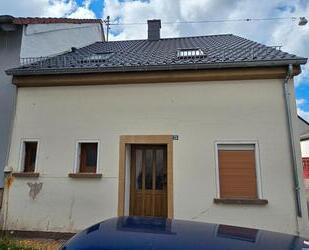 Charmantes Reihenendhaus mit großem Potenzial in Weiskirchen