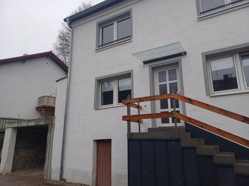 Foto - Haus zu vermieten - 1.000,00&nbsp;EUR Kaltmiete, ca.&nbsp; 90,00&nbsp;m&sup2;