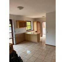 2,5 Zimmer Rot am See - 650,00&nbsp;EUR Kaltmiete, ca.&nbsp; 70,00&nbsp;m&sup2; in Rot am See (PLZ: 74585)