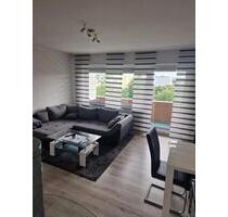 Helle 2-Zimmer-Wohnung mit Balkon, Kaminofen und Garage - Mitterteich