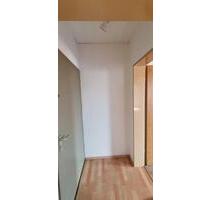 Wohnung - 2 Zimmer, Küche, Bad. - Wolfenbüttel Adersheim