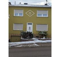 1-2 Familienhaus - 290.000,00&nbsp;EUR Kaufpreis, ca.&nbsp; 140,00&nbsp;m&sup2; in Schwalbach (PLZ: 66773)