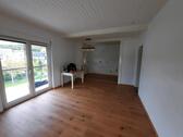 Foto - Schöne DG Wohnung, 49qm, 2 ZKB mit Balkon und Garten