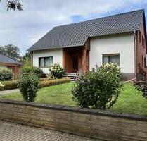 Großes Einfamilienhaus mit Einliegerwohnung auf dem Lande - Wendeburg